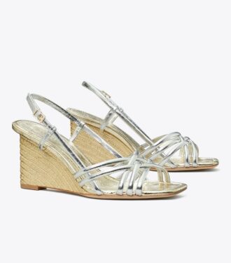 Espadrille med kilehæl og flere remme Espadrille med kilehæl og flere remme