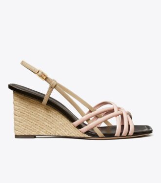 Espadrille med kilehæl og flere remme Espadrille med kilehæl og flere remme