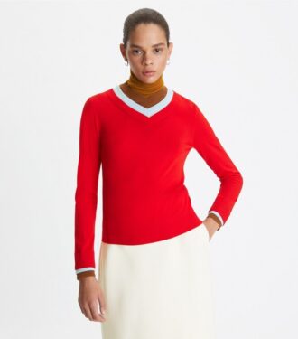 Trelags sweater med farveblokke